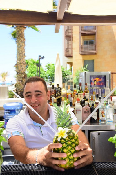 Lunch by the pool at Kempinski Summerland Hotel & Resort